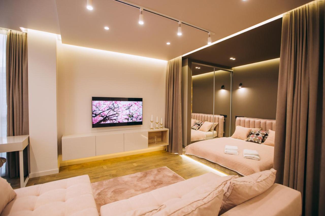 Vodogray Luxury Apartments With Underground Parking Елітний Житловий Комплекс แชร์นิฟซี ภายนอก รูปภาพ