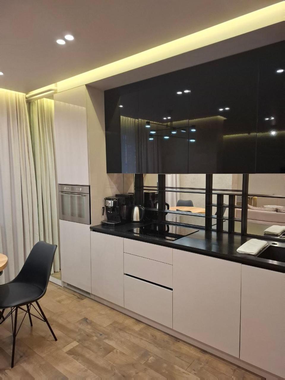Vodogray Luxury Apartments With Underground Parking Елітний Житловий Комплекс แชร์นิฟซี ภายนอก รูปภาพ